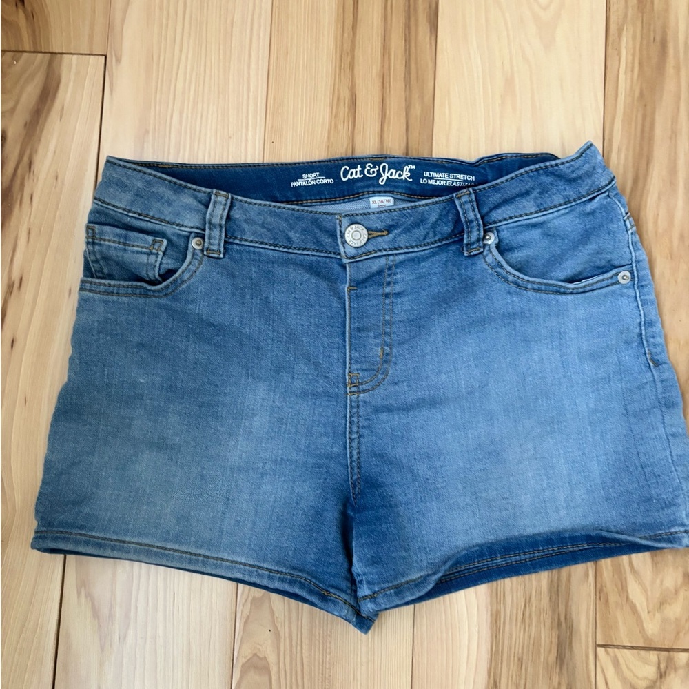 Cat & Jack Girl’s Blue Denim Shorts